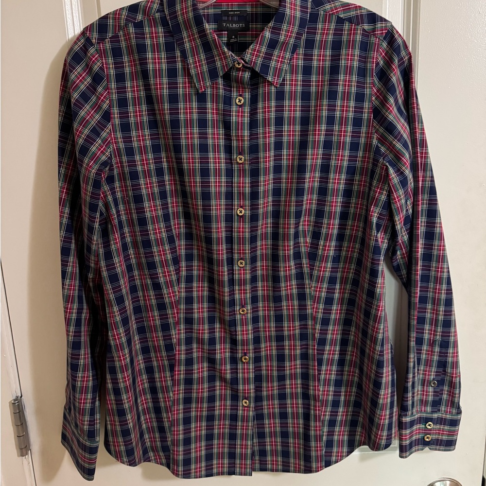 Talbots Women’s Plaid Button Down Shirt, Size 6